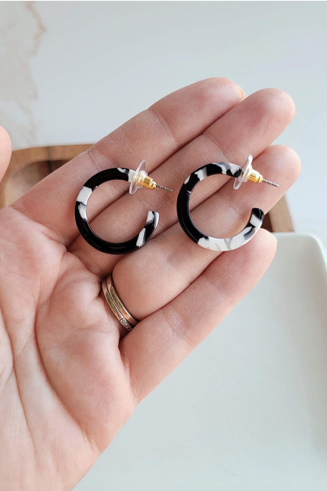 mini black and white hoops