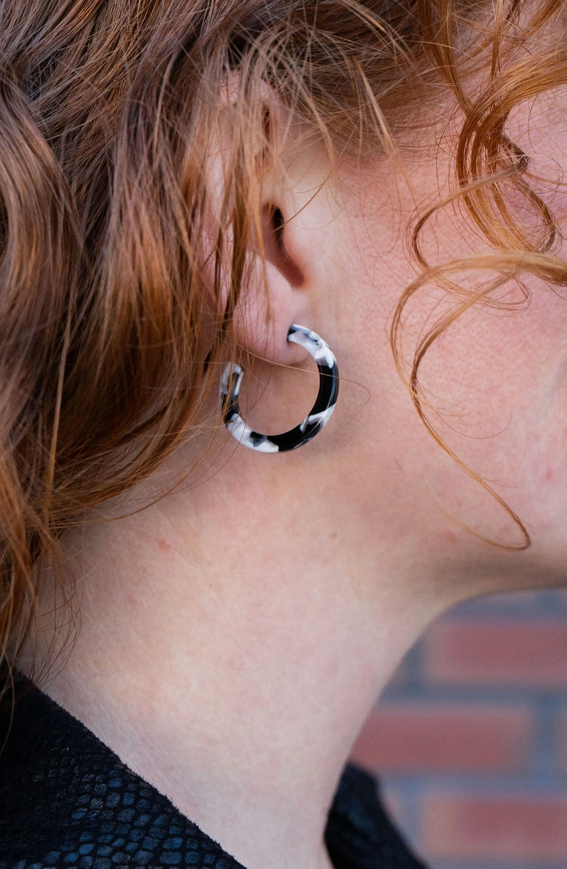 mini black and white hoops